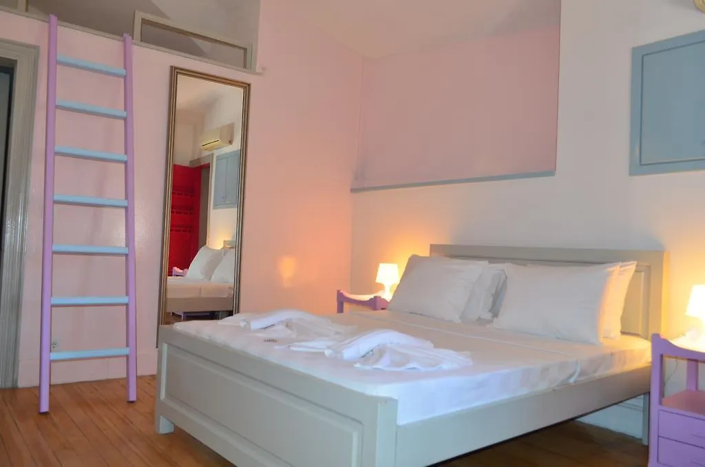 Curcuna Hotel Алачати