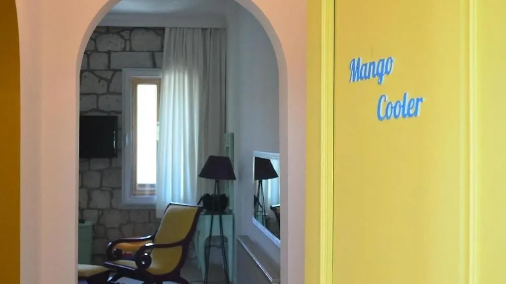 Curcuna Hotel Алачати